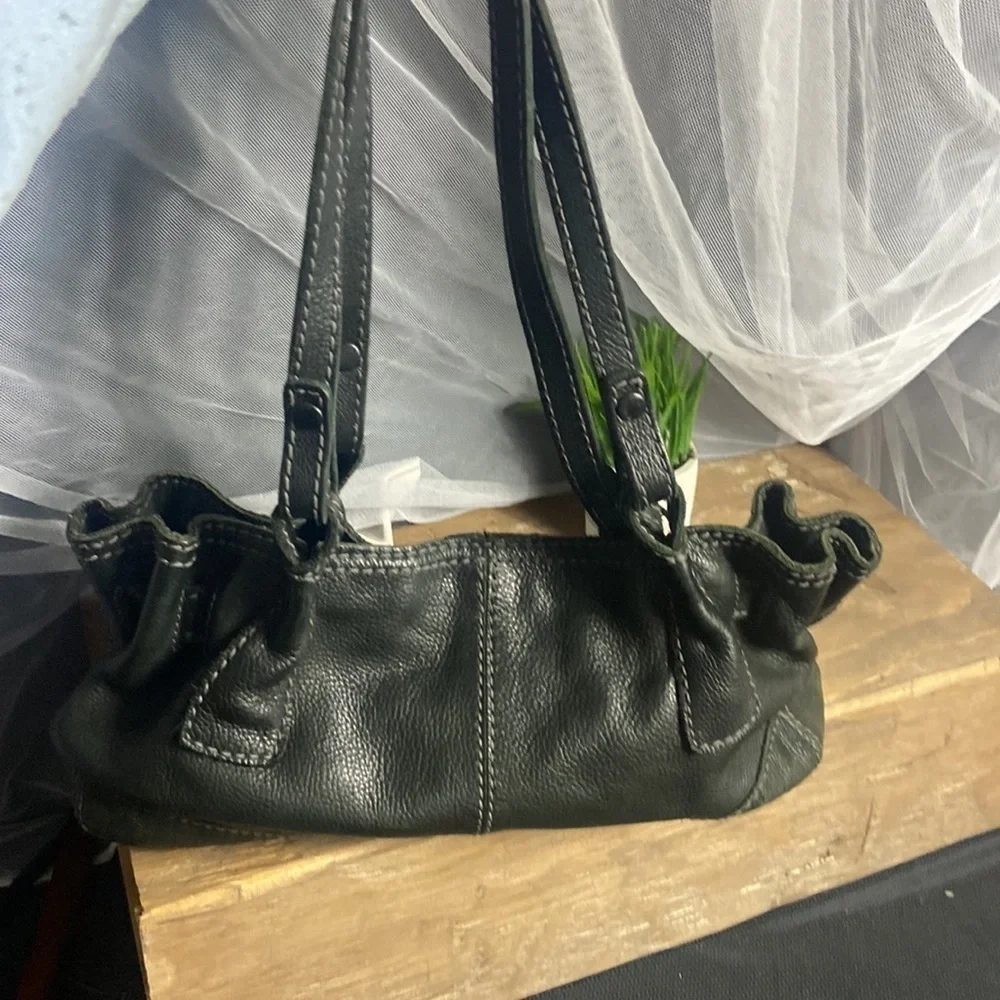 Fossil leather shoulder
